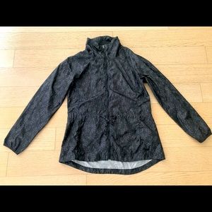 Gaiam Super Light Windbreaker